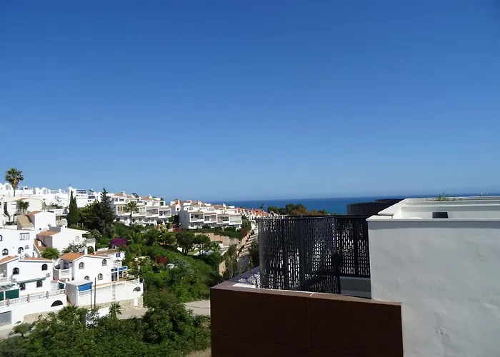 Wi-fi Alta Velocidad De 1 Gbps Rodeado De Naturaleza アパート マラガ